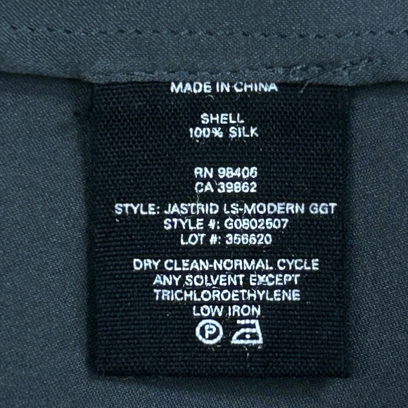 Theory Jastrid Silk Ruffle Front Blouse Small Preppy Quiet Luxury Career Capsule - Picture 15 of 16